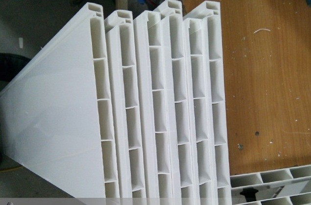tấm nhựa ecomi 